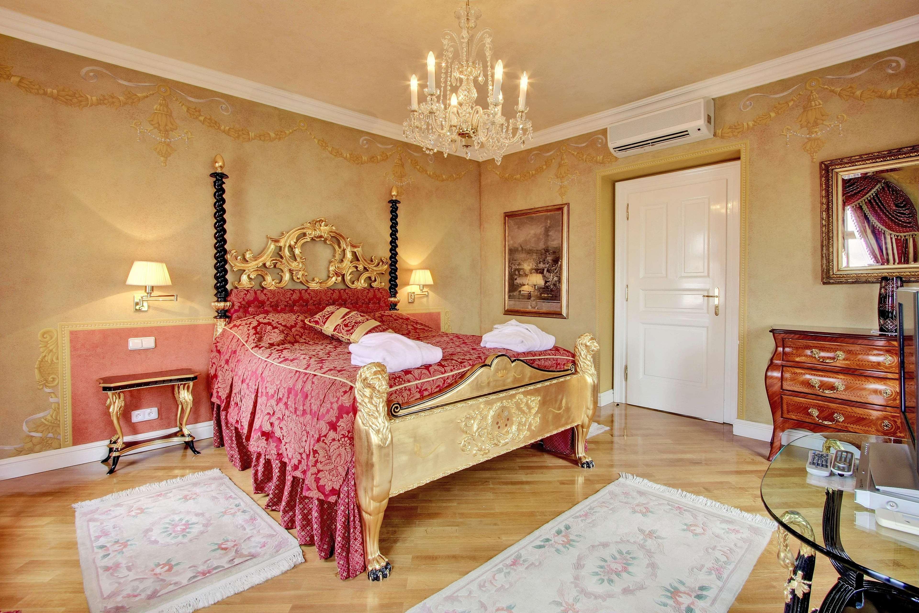 Alchymist Grand Hotel And Spa - Preferred Hotels & Resorts Прага Екстериор снимка