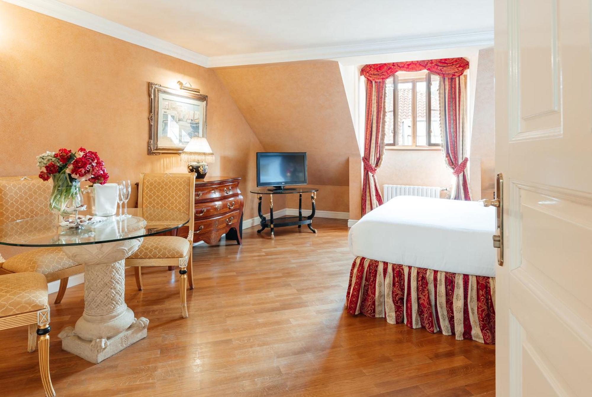 Alchymist Grand Hotel And Spa - Preferred Hotels & Resorts Прага Екстериор снимка